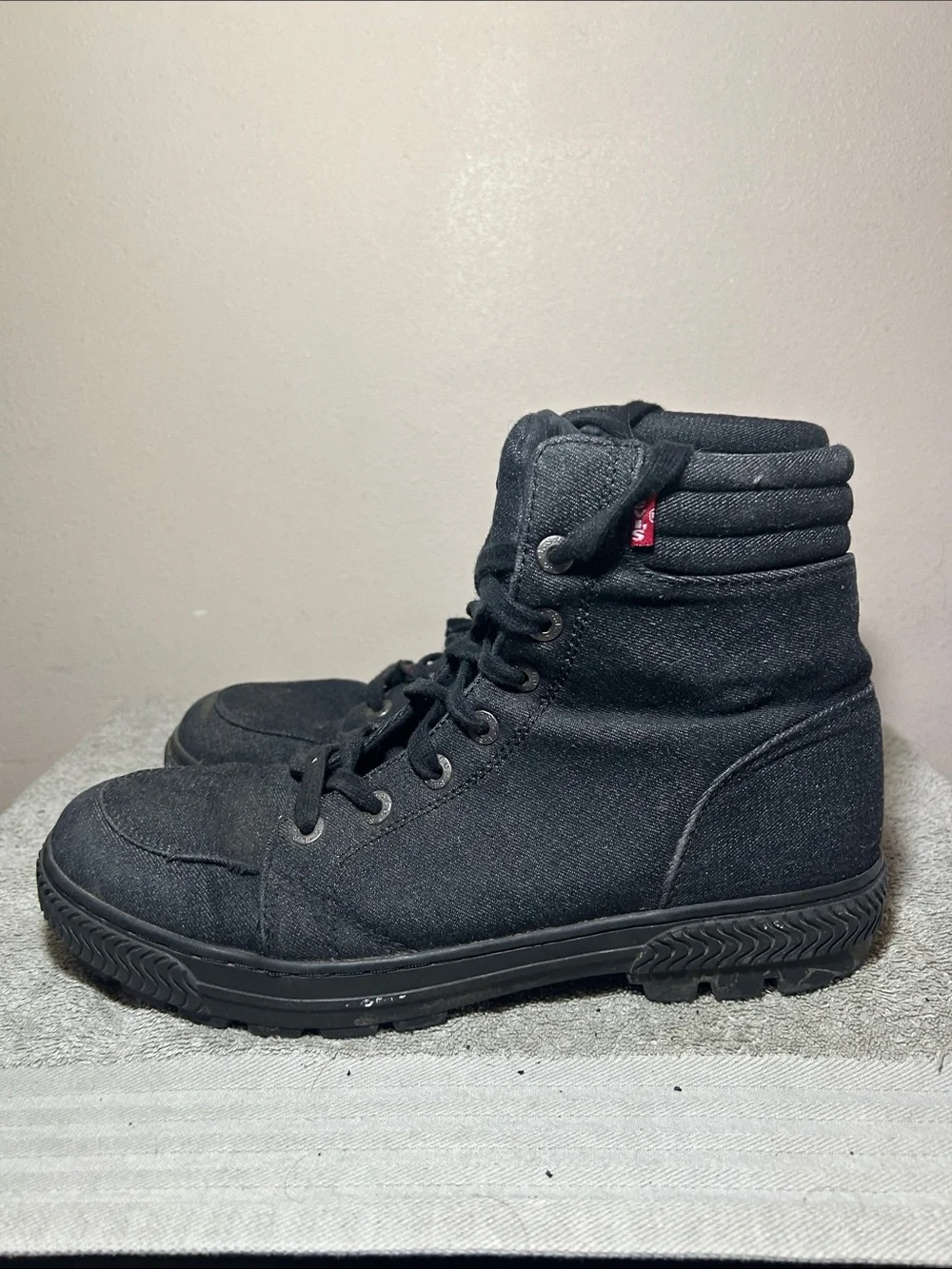 Levi's Men's Black High-Top Canvas Boots
